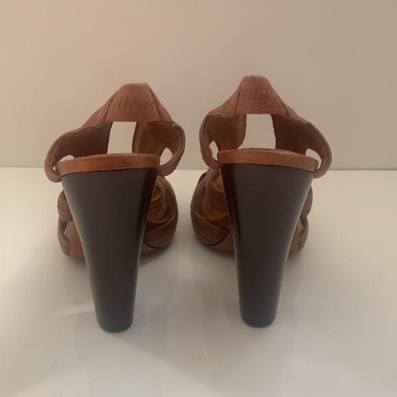 GIVENCHY leather peep toe boho high heels - Picture 9 of 12